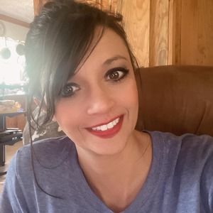 Meet your Posher, Tina